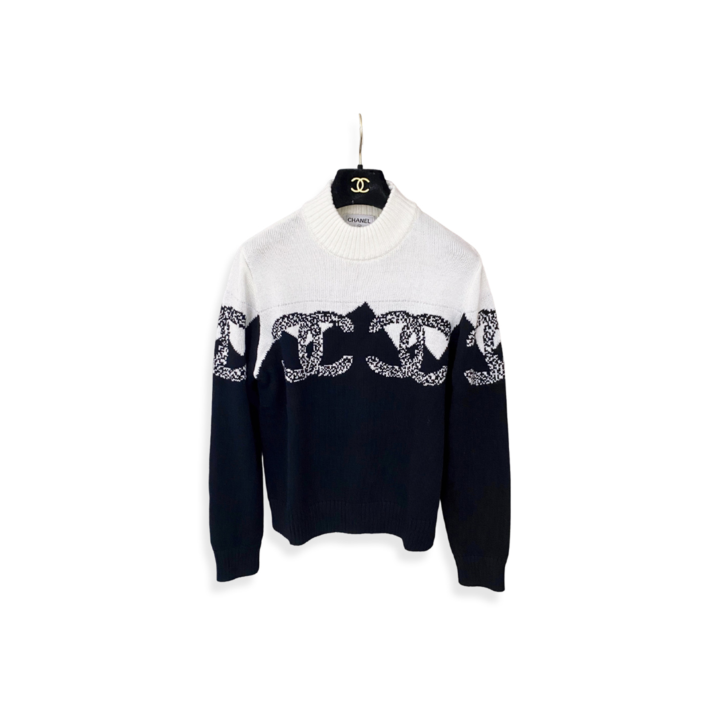 CHANEL COCONEIGE BLACK AND WHITE SWEATER 